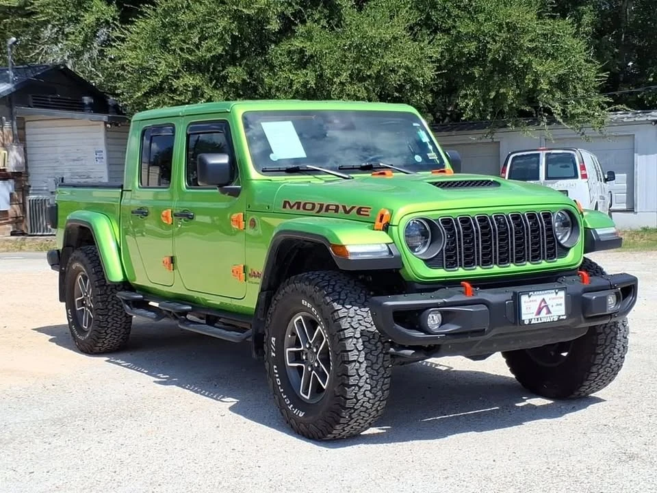 2025 Jeep JT Gladiator - Image 3 of 10