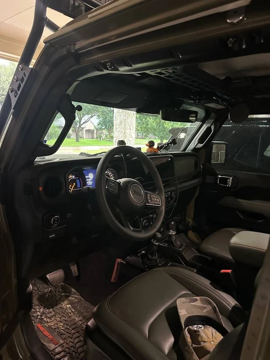 2025 Jeep JT Gladiator - Image 21 of 21