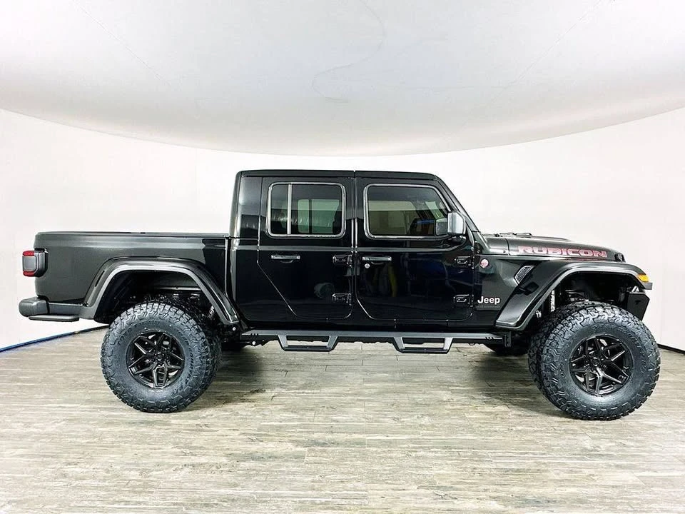 2025 Jeep JT Gladiator - Image 17 of 20