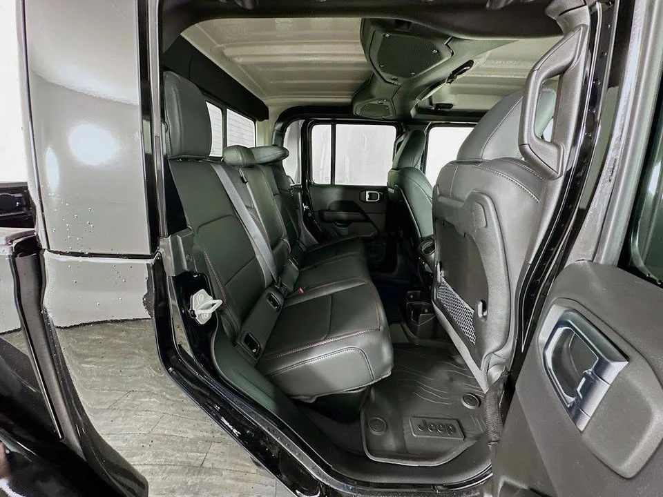 2025 Jeep JT Gladiator - Image 20 of 20