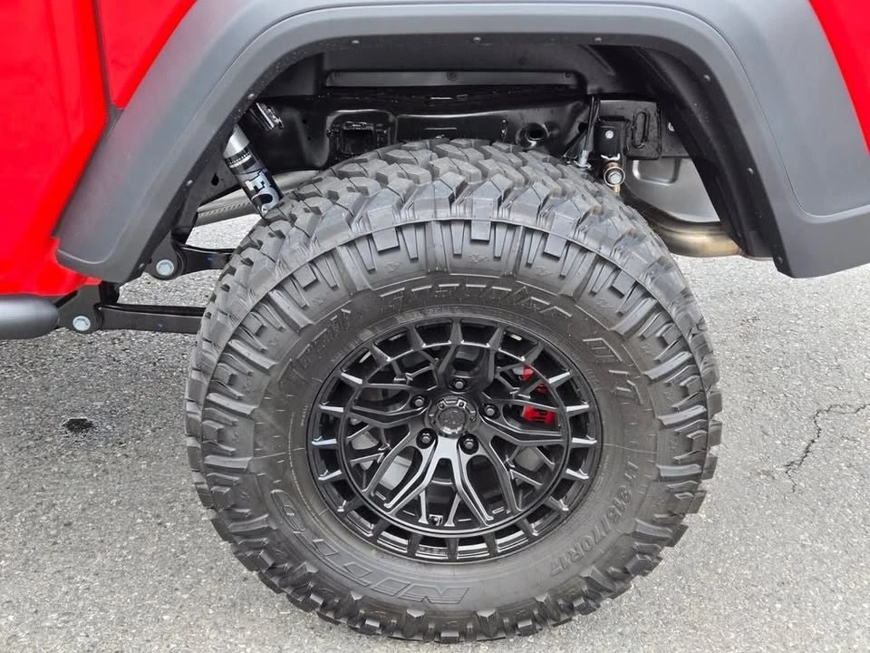 2025 Jeep JT Gladiator - Image 8 of 20