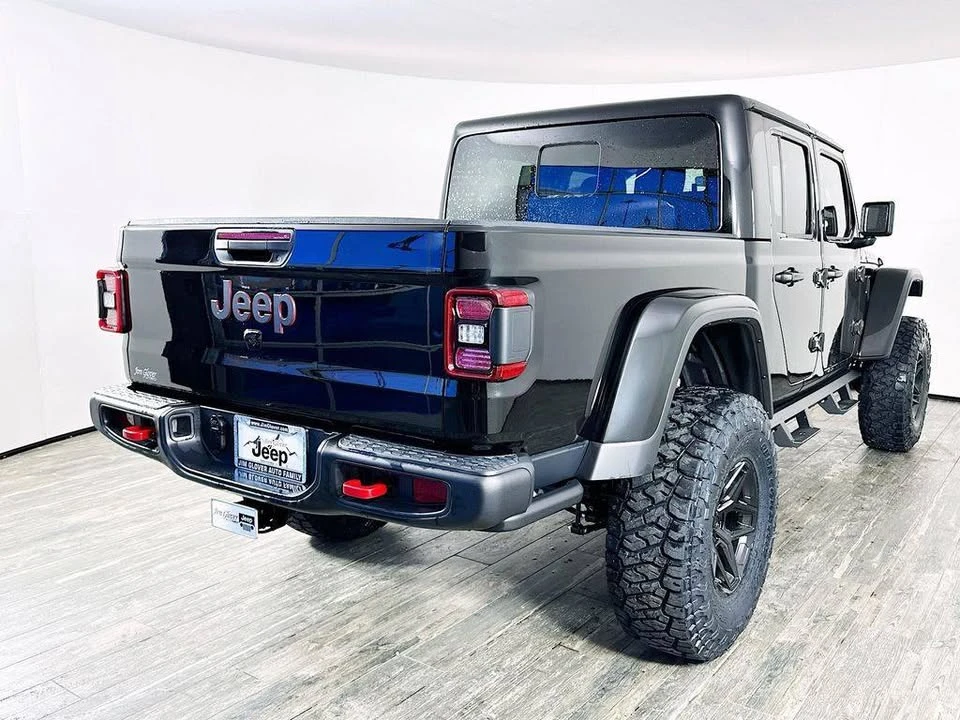2025 Jeep JT Gladiator - Image 16 of 20