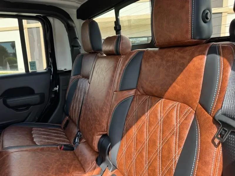 2025 Jeep JT Gladiator - Image 17 of 20