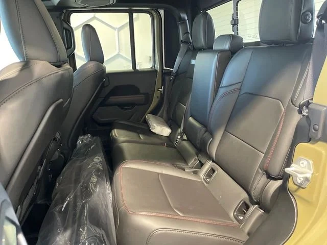 2025 Jeep JT Gladiator - Image 15 of 19