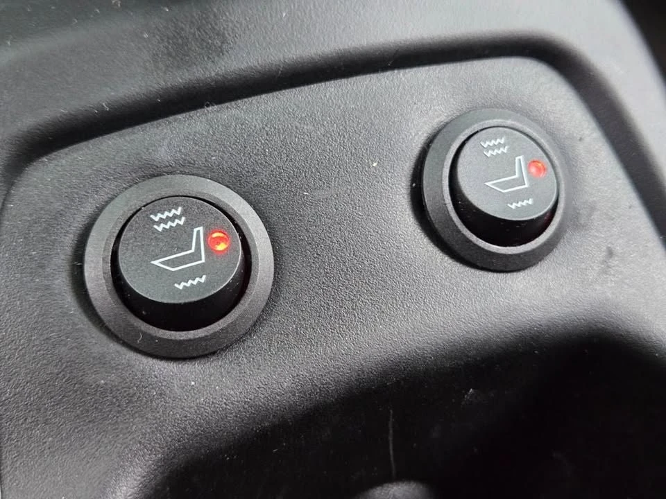 2025 Jeep JT Gladiator - Image 19 of 20