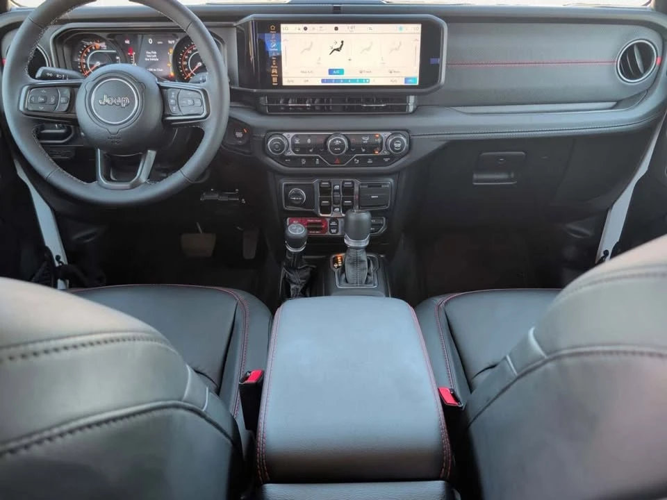 2025 Jeep JT Gladiator - Image 14 of 18