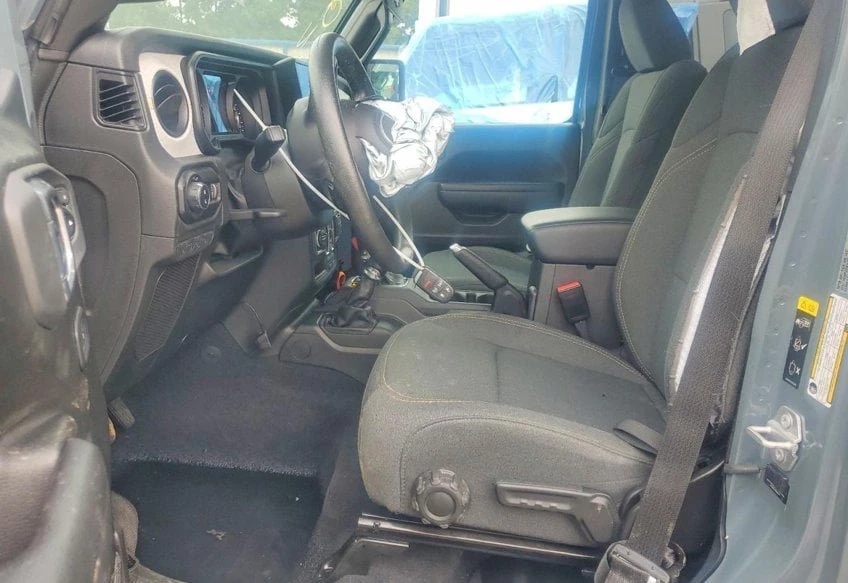 2025 Jeep JT Gladiator - Image 7 of 10