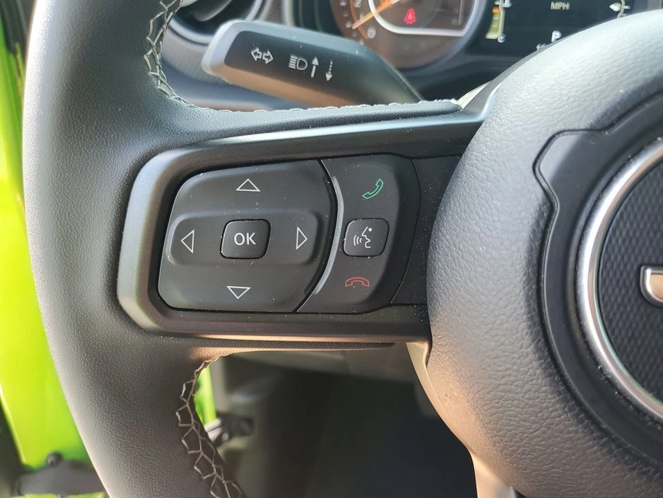 2025 Jeep JT Gladiator - Image 16 of 20