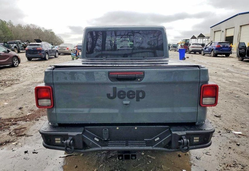 2025 Jeep JT Gladiator - Image 6 of 10