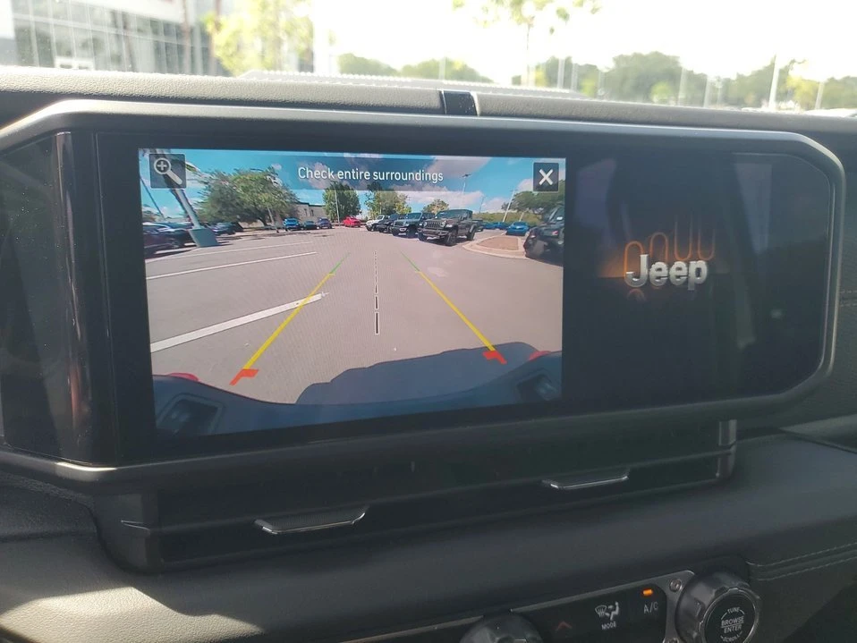 2025 Jeep JT Gladiator - Image 20 of 20