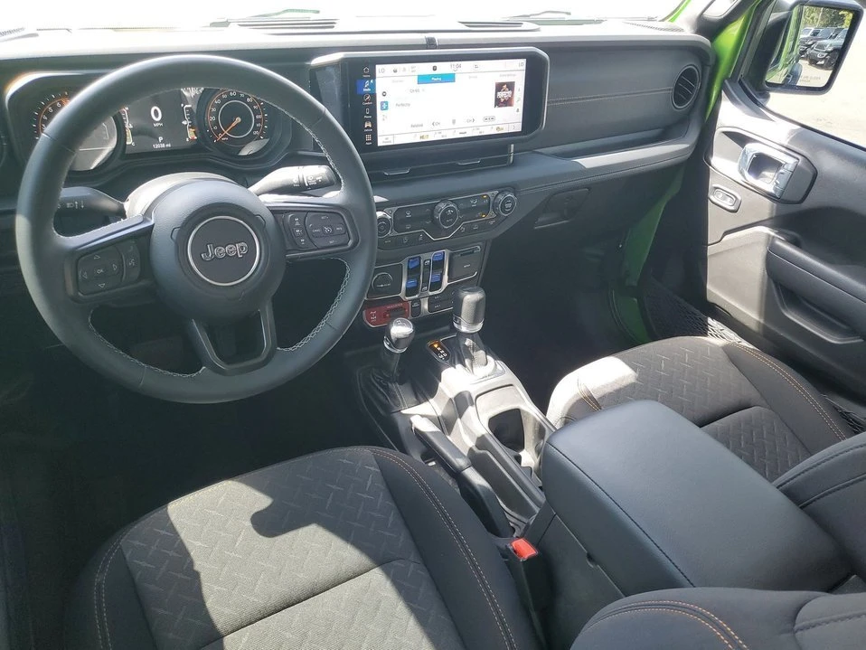 2025 Jeep JT Gladiator - Image 14 of 20