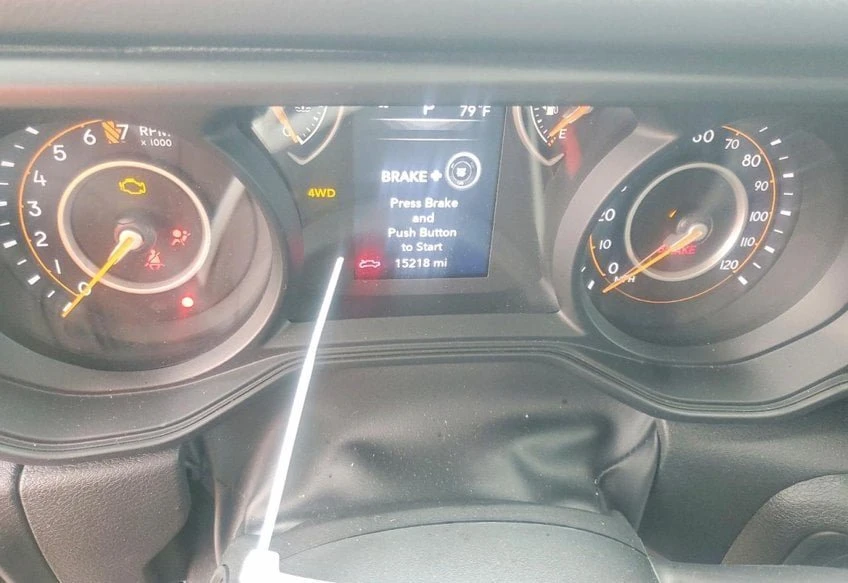 2025 Jeep JT Gladiator - Image 9 of 10