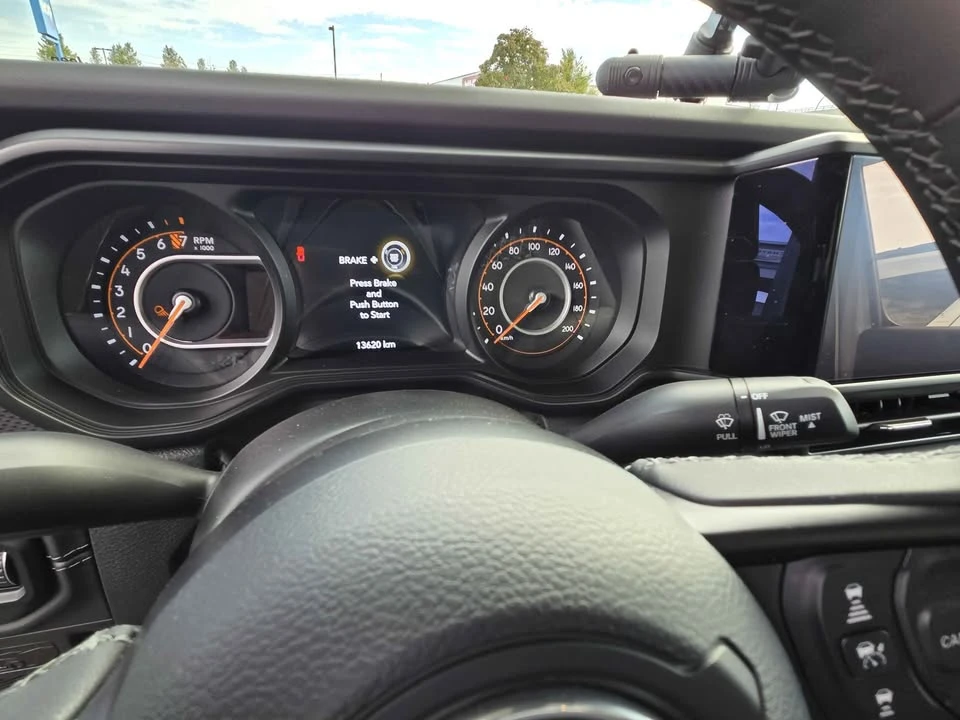 2025 Jeep JT Gladiator - Image 9 of 12
