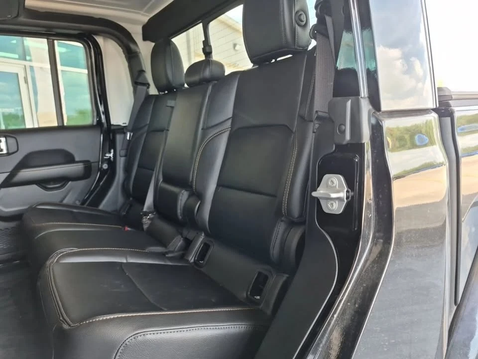 2025 Jeep JT Gladiator - Image 8 of 18