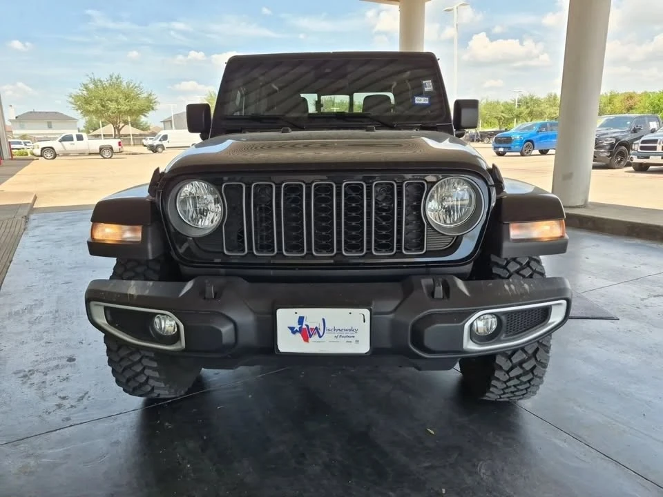 2025 Jeep JT Gladiator - Image 3 of 18