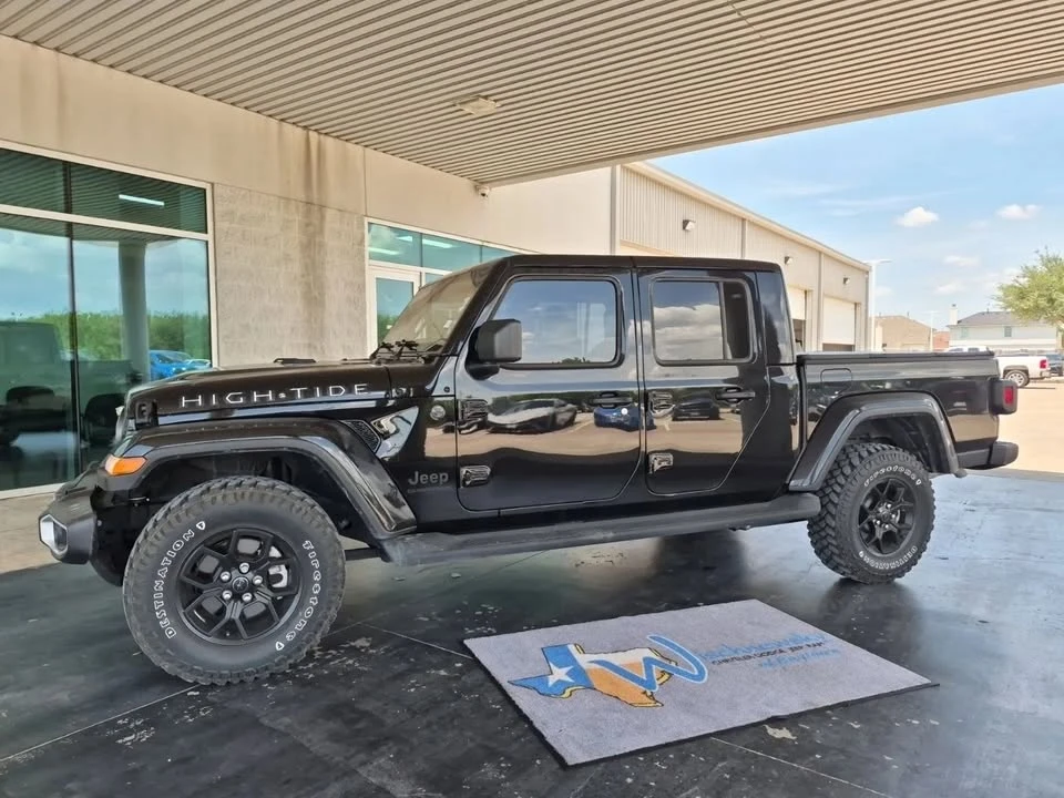 2025 Jeep JT Gladiator - Image 2 of 18