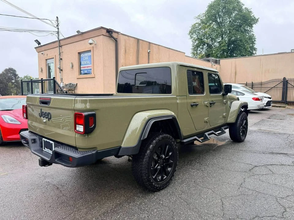 2025 Jeep JT Gladiator - Image 4 of 17