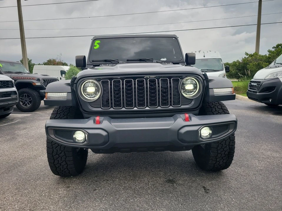 2025 Jeep JT Gladiator - Image 2 of 20