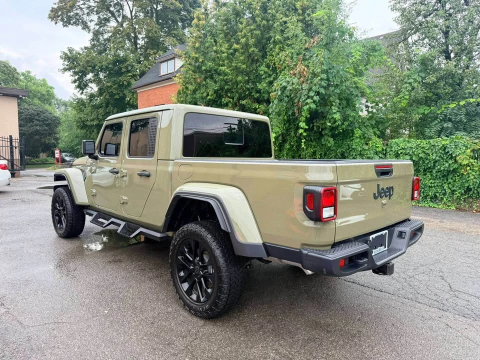 2025 Jeep JT Gladiator - Image 6 of 17