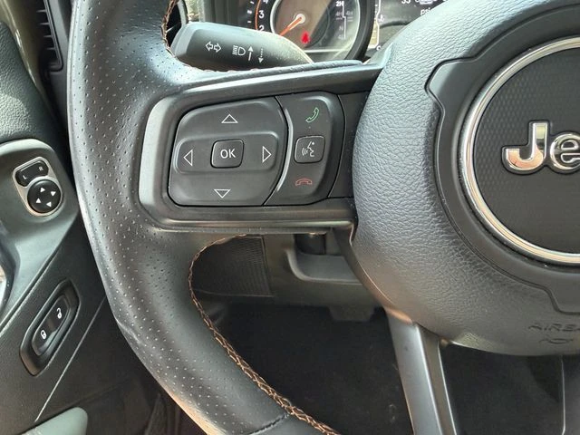 2025 Jeep JT Gladiator - Image 14 of 20