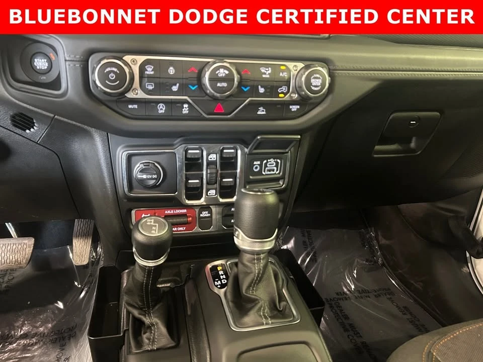 2025 Jeep JT Gladiator - Image 17 of 20