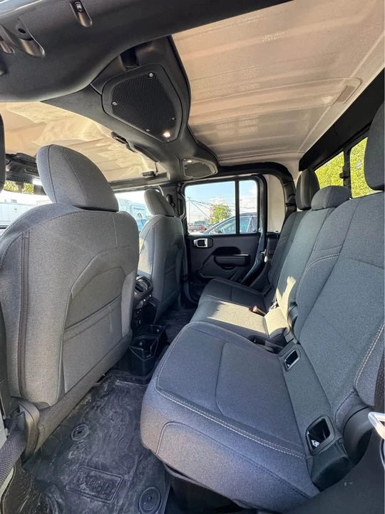 2025 Jeep JT Gladiator - Image 8 of 8