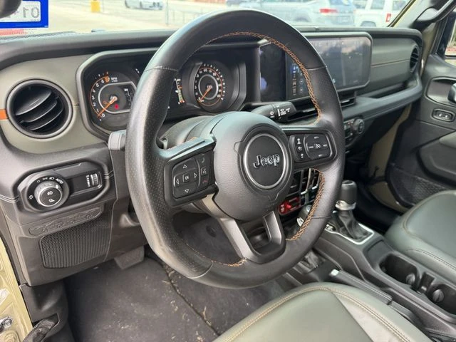 2025 Jeep JT Gladiator - Image 12 of 20