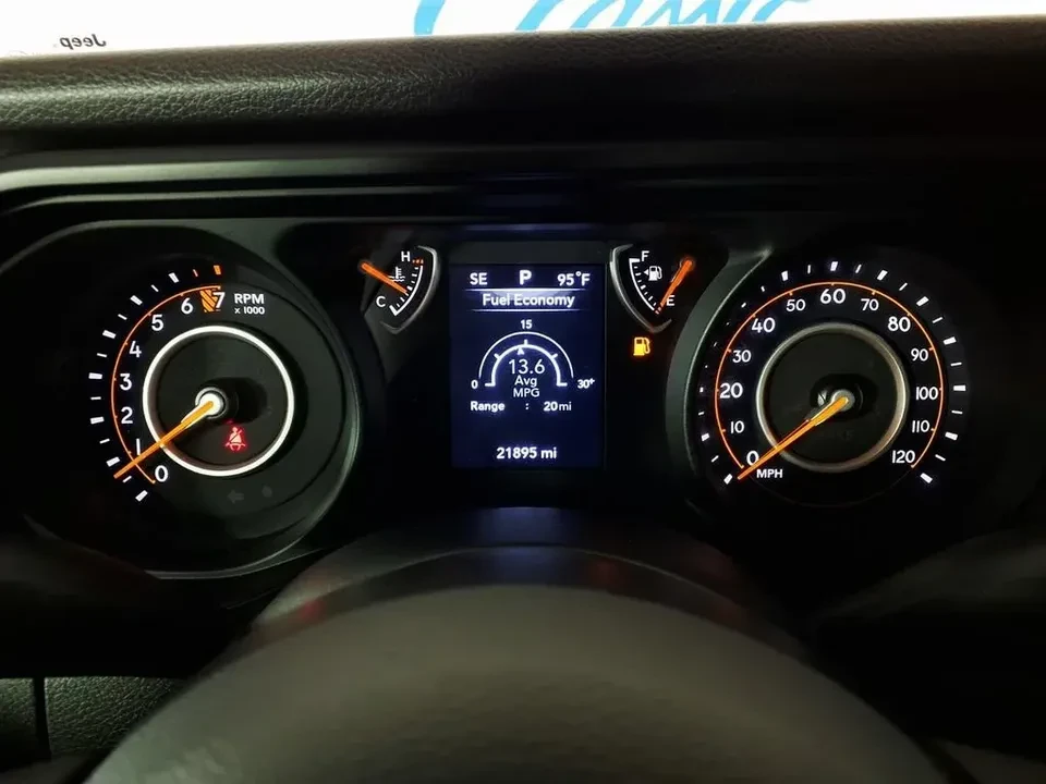 2025 Jeep JT Gladiator - Image 19 of 20