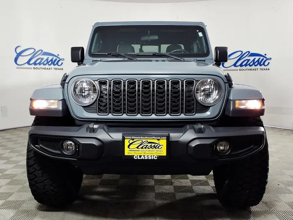 2025 Jeep JT Gladiator - Image 4 of 20