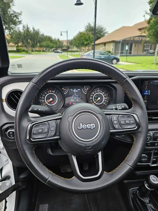 2025 Jeep JT Gladiator - Image 7 of 17