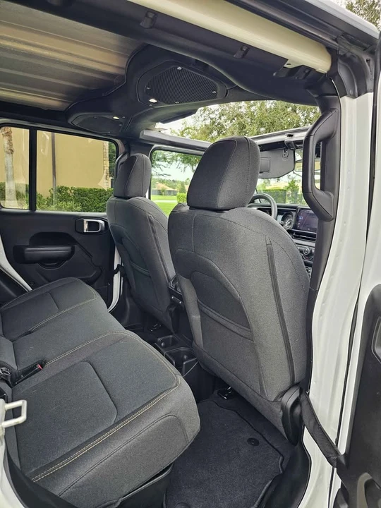 2025 Jeep JT Gladiator - Image 16 of 17