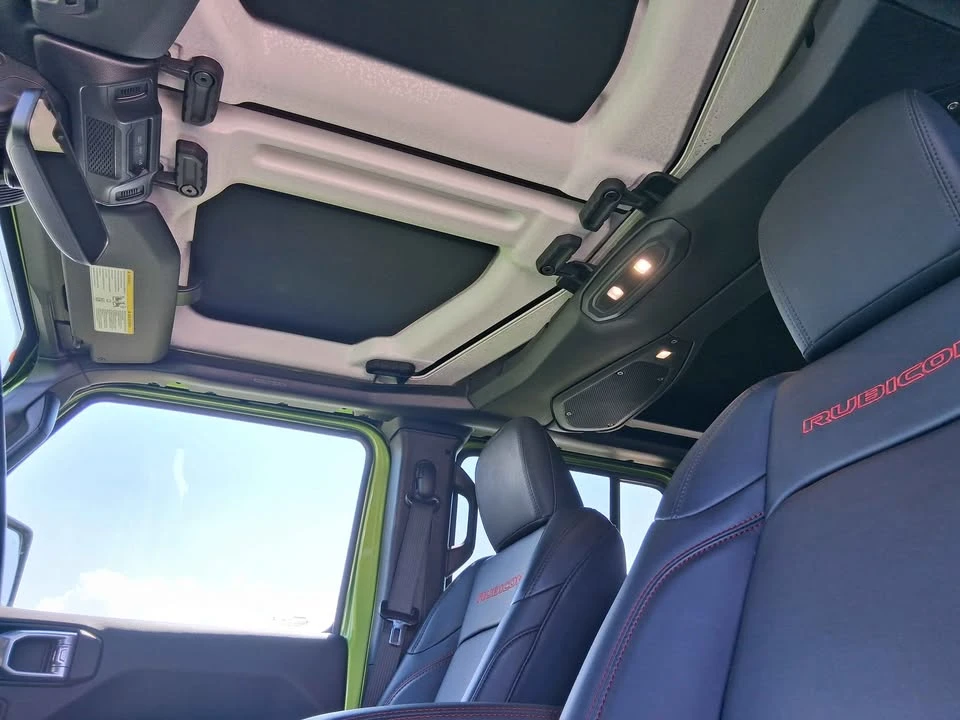 2025 Jeep JT Gladiator - Image 16 of 20