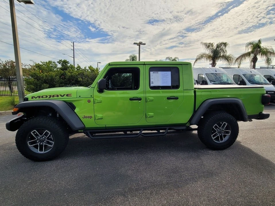 2025 Jeep JT Gladiator - Image 7 of 20