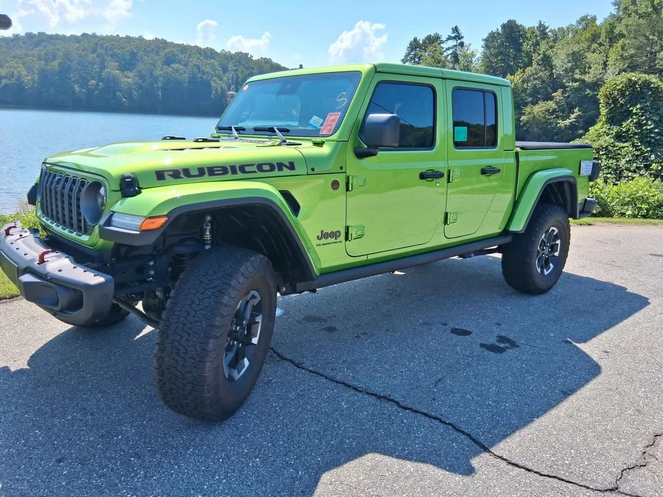 2025 Jeep JT Gladiator - Image 4 of 20