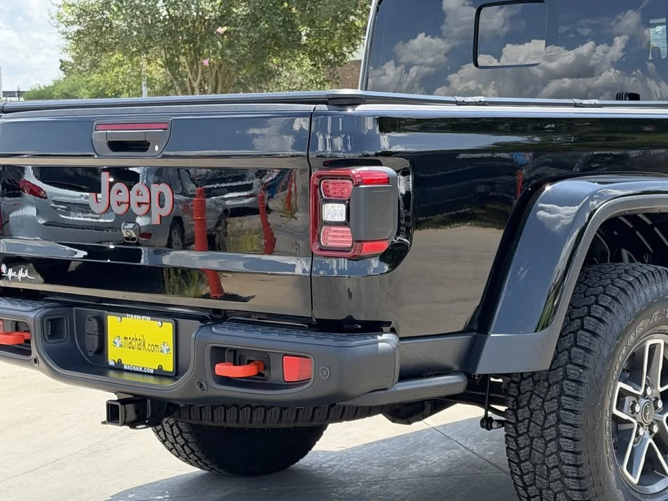 2025 Jeep JT Gladiator - Image 11 of 20