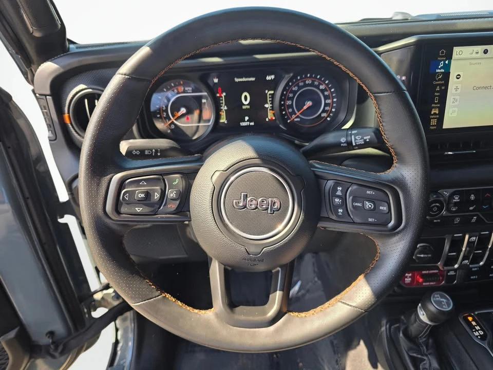 2025 Jeep JT Gladiator - Image 10 of 20