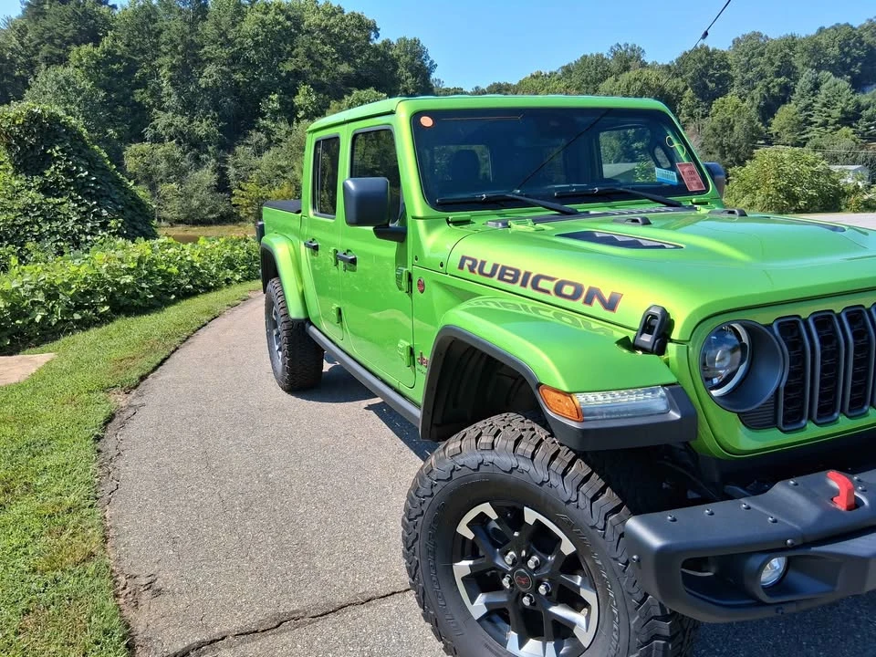 2025 Jeep JT Gladiator - Image 6 of 20