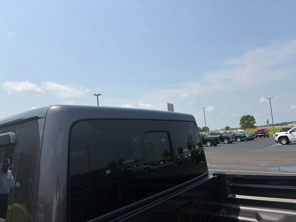 2025 Jeep JT Gladiator - Image 20 of 20