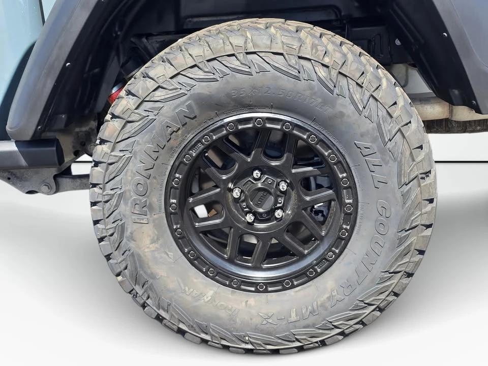 2025 Jeep JT Gladiator - Image 16 of 20