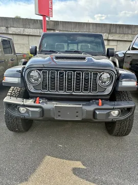 2025 Jeep Gladiator Mojave X