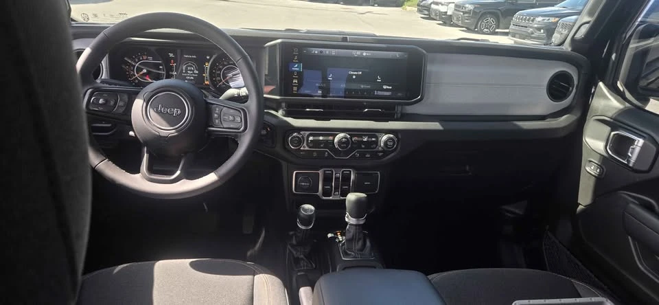2025 Jeep JT Gladiator - Image 8 of 11