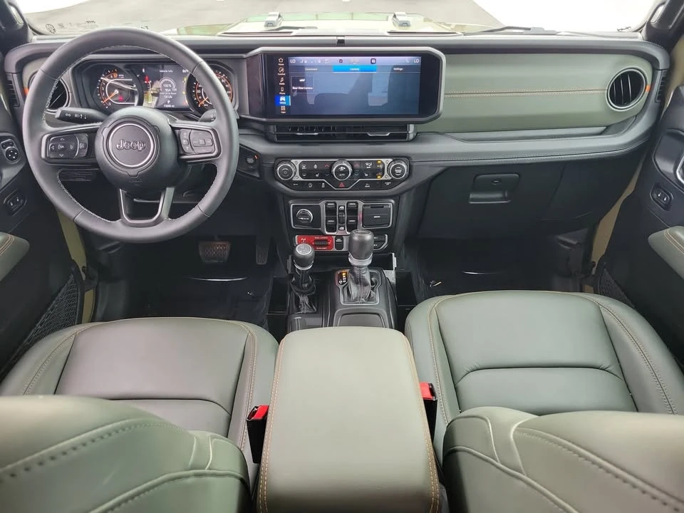 2025 Jeep JT Gladiator - Image 16 of 20