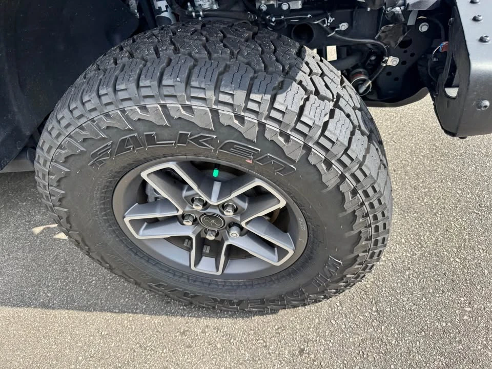 2025 Jeep JT Gladiator - Image 3 of 5