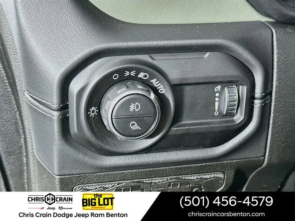2025 Jeep JT Gladiator - Image 13 of 20