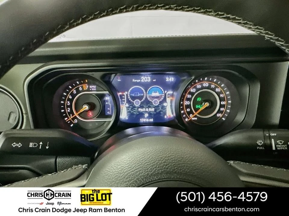 2025 Jeep JT Gladiator - Image 15 of 20