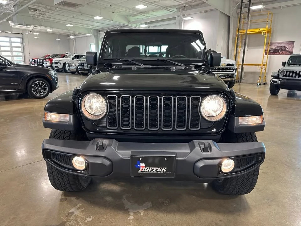 2025 Jeep JT Gladiator - Image 2 of 20
