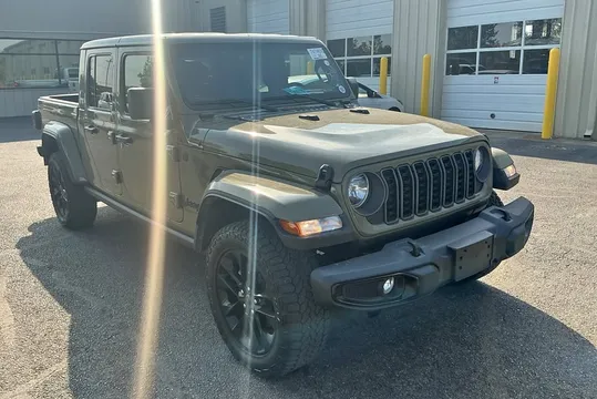2025 Jeep Gladiator Nighthawk