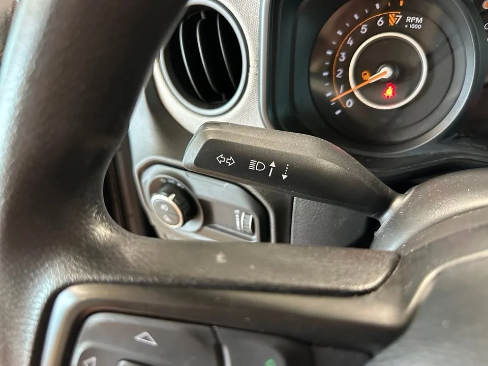 2025 Jeep JT Gladiator - Image 18 of 20