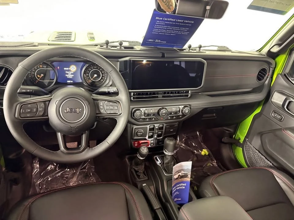 2025 Jeep JT Gladiator - Image 13 of 19