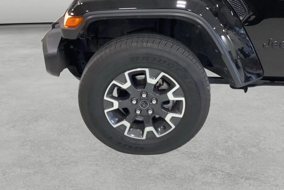 2025 Jeep JT Gladiator - Image 9 of 20